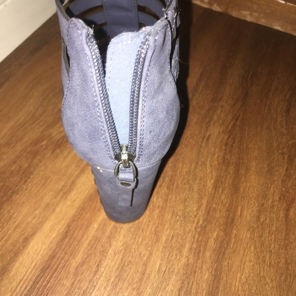 Blue Indigo Rd. Heels - Picture 4 of 4